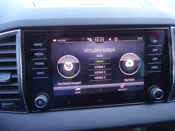 Škoda Karoq 1.5TSi DSG taž.zař. Style plus - foto 45