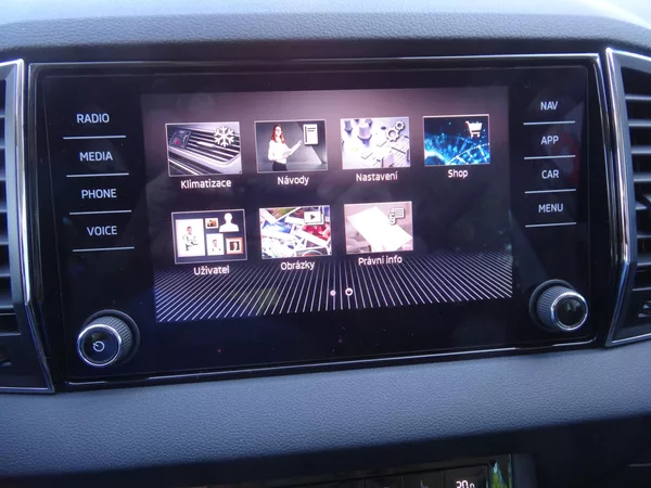 Škoda Karoq 1.5TSi DSG taž.zař. Style plus - foto 49