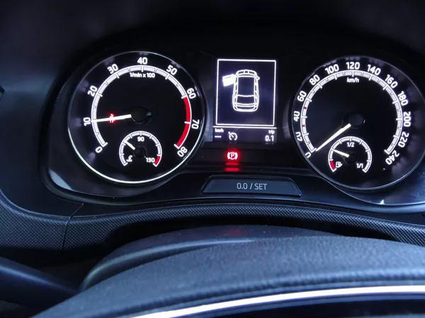 Škoda Fabia Kombi 1.0TSi Ambi. zimní pneu - foto 11