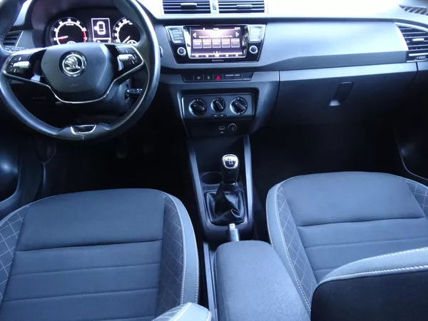 Škoda Fabia Kombi 1.0TSi Ambi. zimní pneu - foto 5