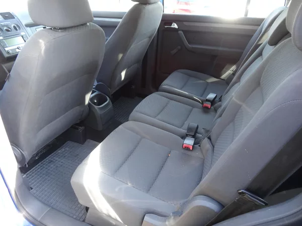 Volkswagen Touran 1.9 TDi Taž.zař. Plná nádrž - foto 6
