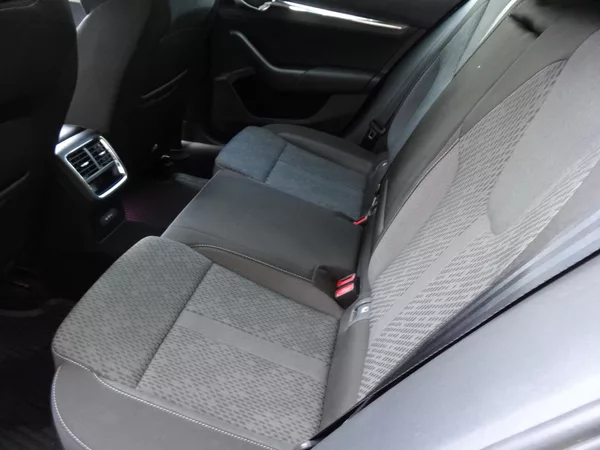 Škoda Octavia Kombi 1.5TSi Style Plná nádž - foto 33