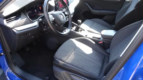 Škoda Octavia Kombi 1.5TSi Style Plná nádž - foto 5