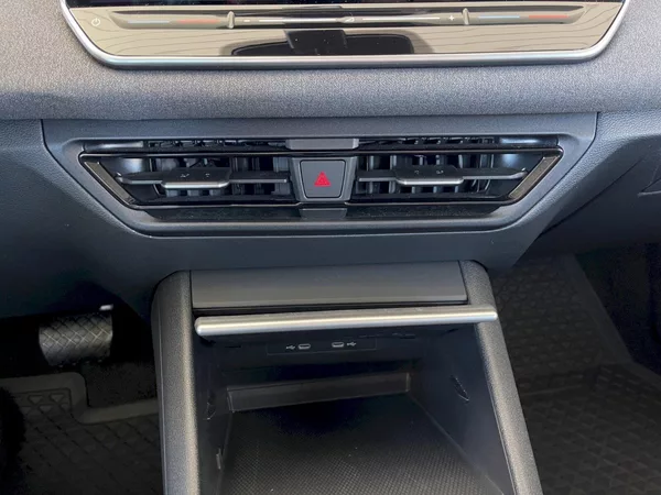 Volkswagen Tiguan 1,5 eTSI 96 kW mHEV DSG - foto 14