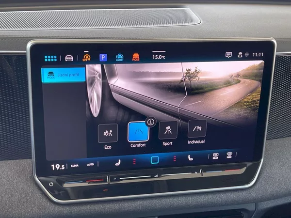 Volkswagen Tiguan 1,5 eTSI 96 kW mHEV DSG - foto 18