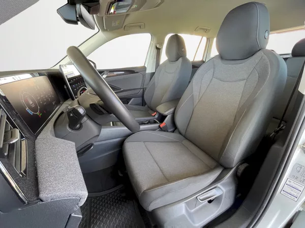 Volkswagen Tiguan 1,5 eTSI 96 kW mHEV DSG - foto 24
