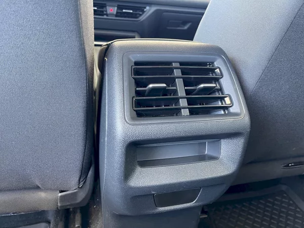 Volkswagen Tiguan 1,5 eTSI 96 kW mHEV DSG - foto 26