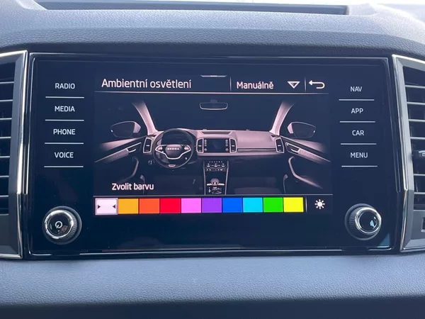 Škoda Karoq 1.5 TSI 110 kW Top Selection - foto 18