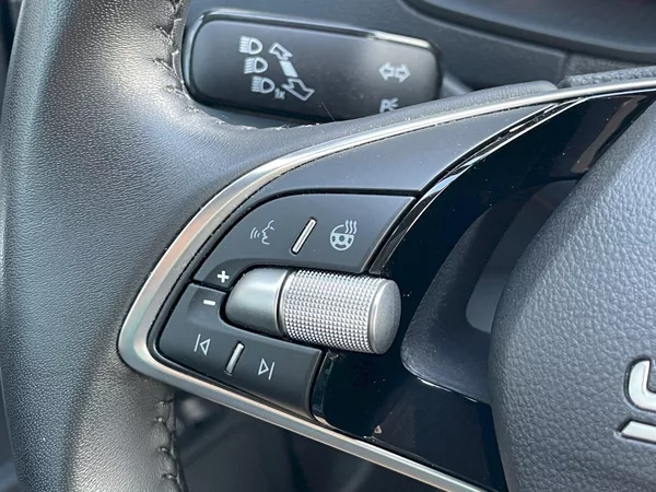 Škoda Karoq 1.5 TSI 110 kW Top Selection - foto 8