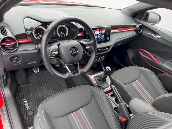Škoda Fabia 1.0 TSI 81kW Monte Carlo - foto 5