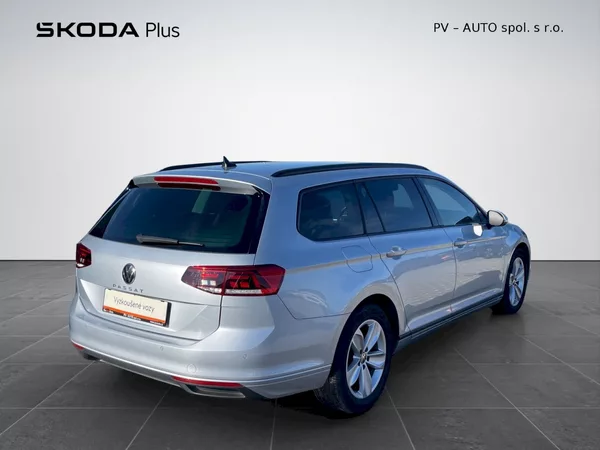 Volkswagen Passat 2.0 TDI 110 kW DSG ConceptLine - foto 2