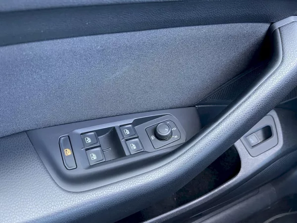 Volkswagen Passat 2.0 TDI 110 kW DSG ConceptLine - foto 22