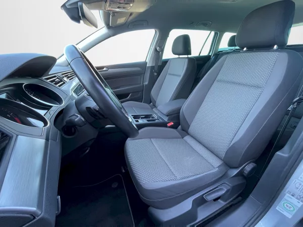 Volkswagen Passat 2.0 TDI 110 kW DSG ConceptLine - foto 23