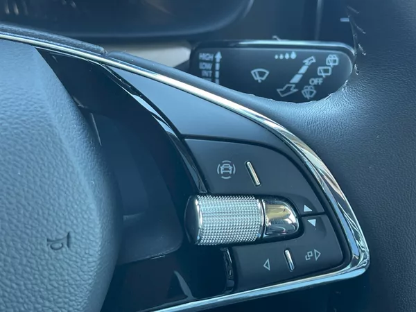 Škoda Kamiq 1.0 TSI 81 kW Style Plus - foto 10