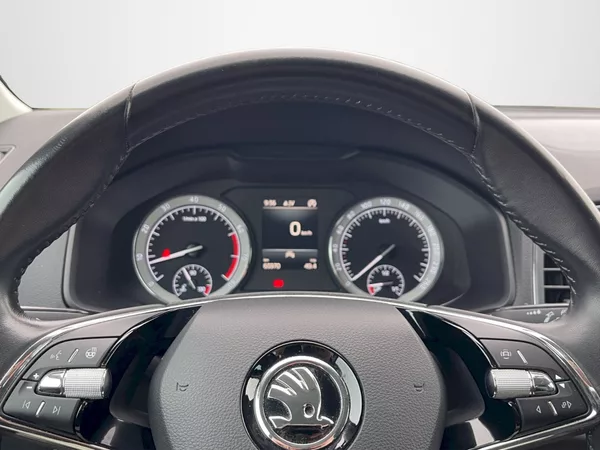 Škoda Karoq 1.5 TSI 110 kW Style Plus - foto 10