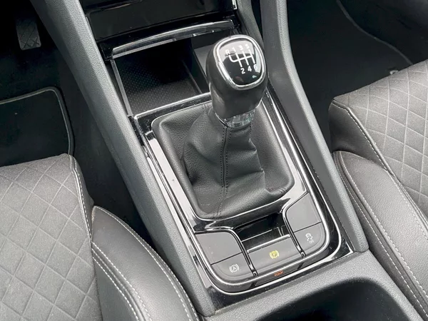 Škoda Karoq 1.5 TSI 110 kW Style Plus - foto 13