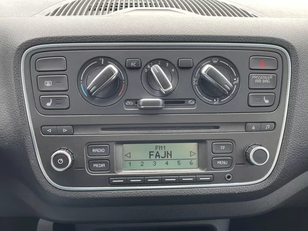 Škoda Citigo 1.0 MPI 55 kW Elegance Plus - foto 13