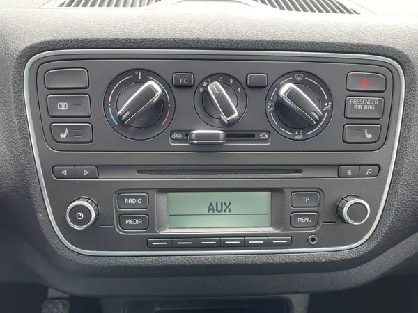 Škoda Citigo 1.0 MPI 55 kW Elegance Plus - foto 14