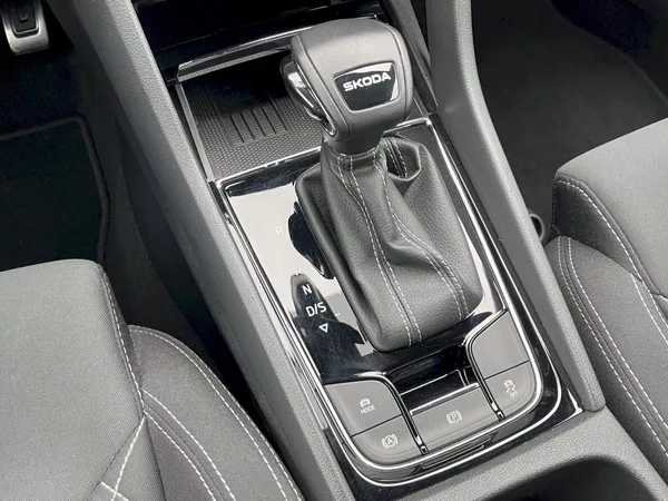 Škoda Karoq 1.5 TSI 110 kW DSG SportLine - foto 13