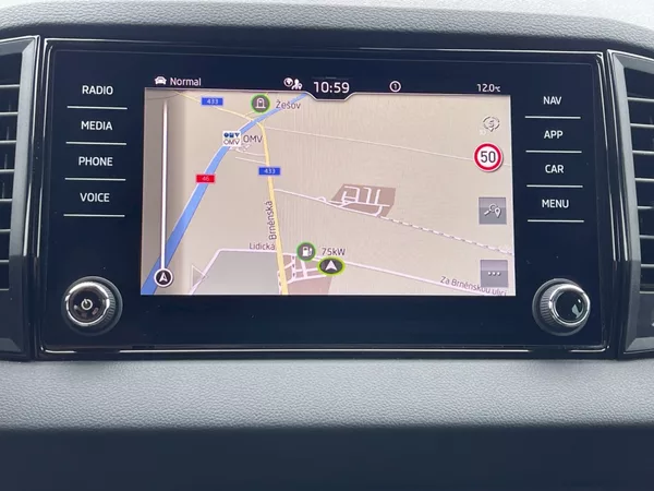 Škoda Karoq 1.5 TSI 110 kW DSG SportLine - foto 15