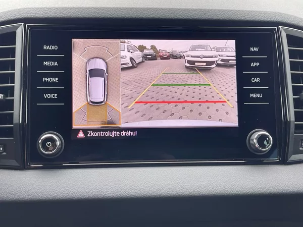 Škoda Karoq 1.5 TSI 110 kW DSG SportLine - foto 17
