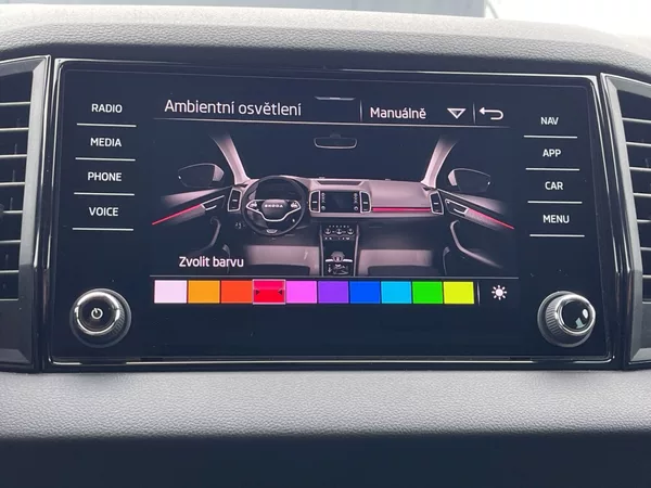 Škoda Karoq 1.5 TSI 110 kW DSG SportLine - foto 20