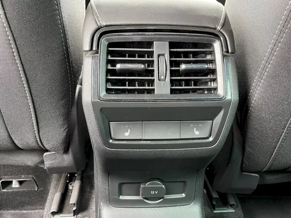 Škoda Karoq 1.5 TSI 110 kW DSG SportLine - foto 27