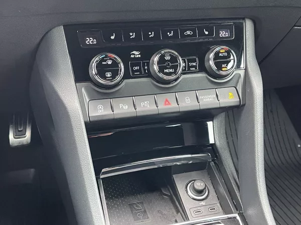 Škoda Karoq 2.0 TDI 110kW SportLine Exclus - foto 13