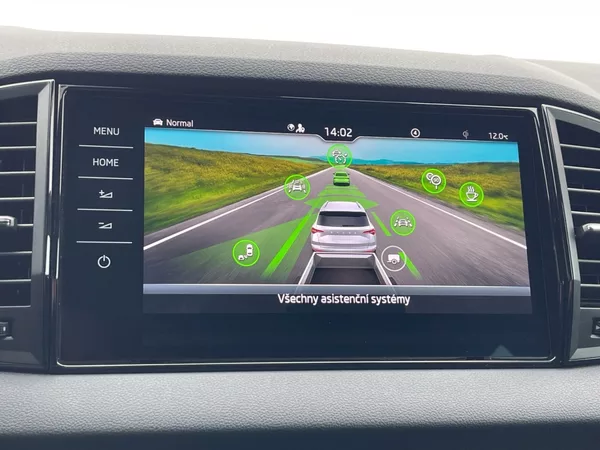 Škoda Karoq 2.0 TDI 110kW SportLine Exclus - foto 15