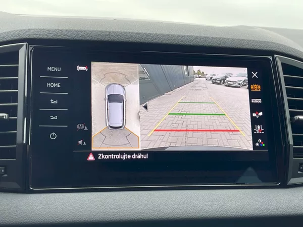 Škoda Karoq 2.0 TDI 110kW SportLine Exclus - foto 16