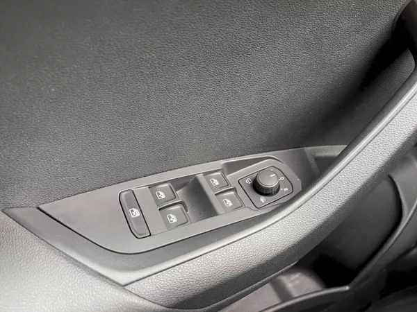 Škoda Karoq 2.0 TDI 110kW SportLine Exclus - foto 24