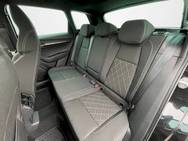 Škoda Karoq 2.0 TDI 110kW SportLine Exclus - foto 26