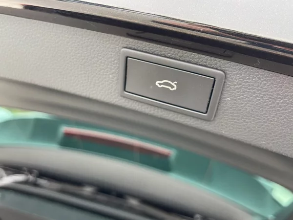 Škoda Karoq 2.0 TDI 110kW SportLine Exclus - foto 32