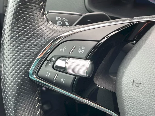 Škoda Karoq 2.0 TDI 110kW SportLine Exclus - foto 8