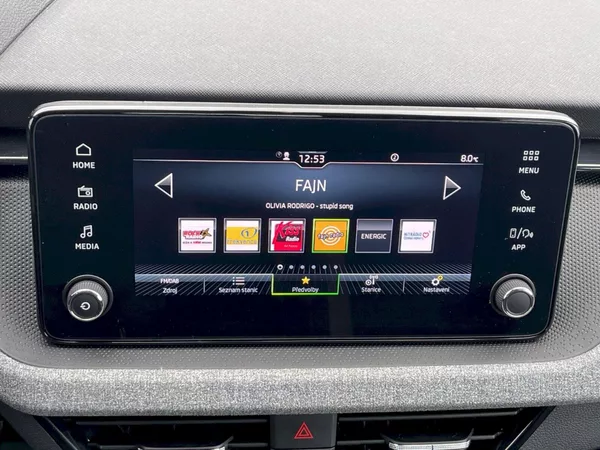 Škoda Scala 1.0 TSI 85kW Selection - foto 18