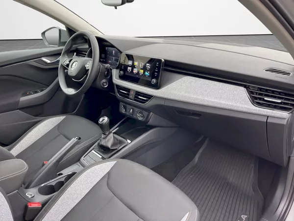Škoda Scala 1.0 TSI 85kW Selection - foto 20