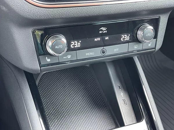 Škoda Kamiq 1.0 TSI 81 kW DSG Style Plus - foto 13