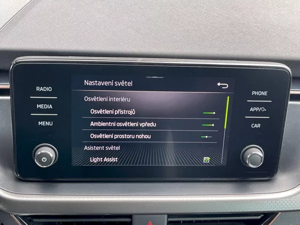 Škoda Kamiq 1.0 TSI 81 kW DSG Style Plus - foto 17