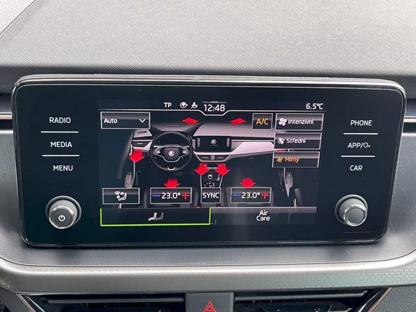 Škoda Kamiq 1.0 TSI 81 kW DSG Style Plus - foto 18