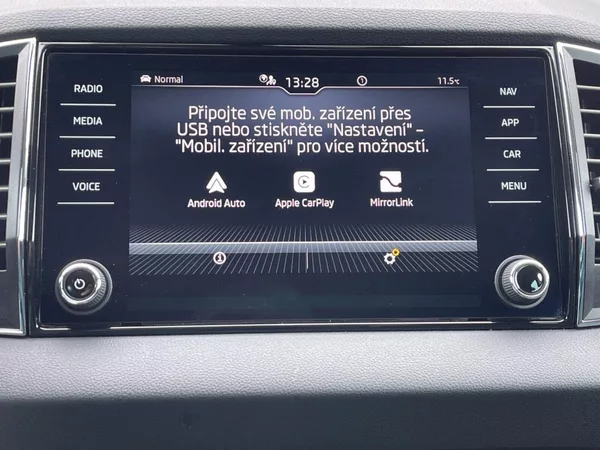 Škoda Karoq 1.5 TSI 110kW DSG Style Plus - foto 17