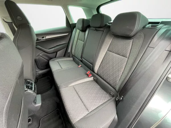 Škoda Karoq 1.5 TSI 110kW DSG Style Plus - foto 23