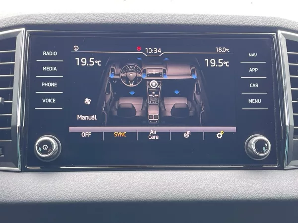 Škoda Karoq 1.6 TDI 85 kW Style Plus - foto 20