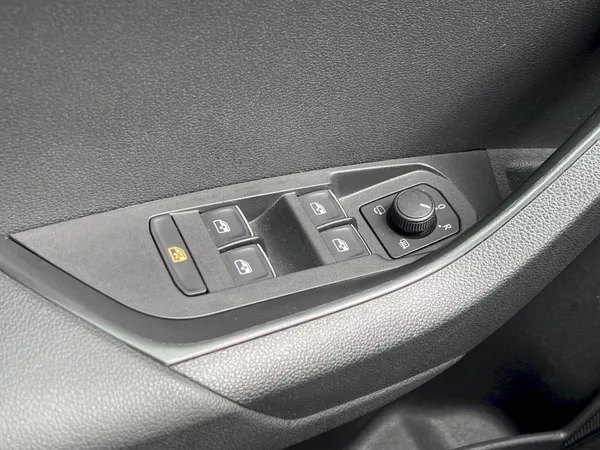Škoda Karoq 1.6 TDI 85 kW Style Plus - foto 25