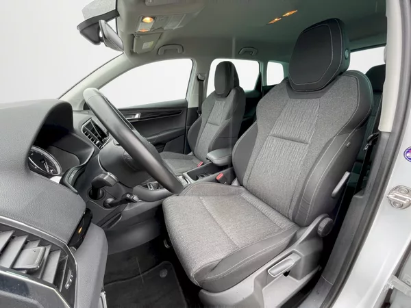 Škoda Karoq 1.6 TDI 85 kW Style Plus - foto 26
