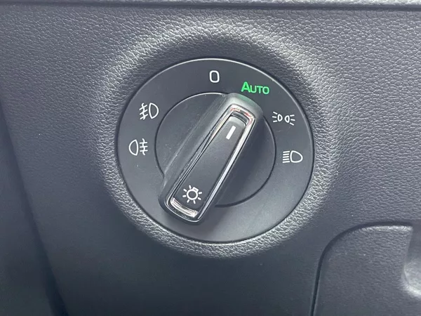 Škoda Karoq 1.6 TDI 85 kW Style Plus - foto 7