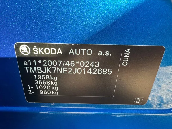 Škoda Octavia RS 2,0TDI 135Kw Challenge - foto 16