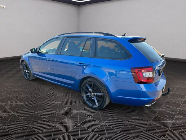 Škoda Octavia RS 2,0TDI 135Kw Challenge - foto 5