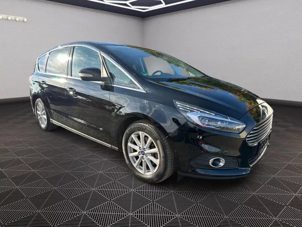 Ford S-MAX 2,0TDCI154kw Bi-Turbo Titanium