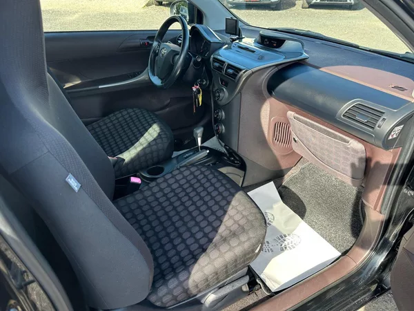 Toyota iQ 1,0 50Kw Automat - foto 13