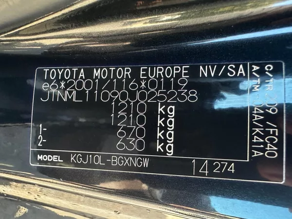 Toyota iQ 1,0 50Kw Automat - foto 14